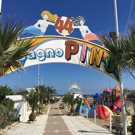 Hotel La Dolce Vita Rimini Bagian luar foto