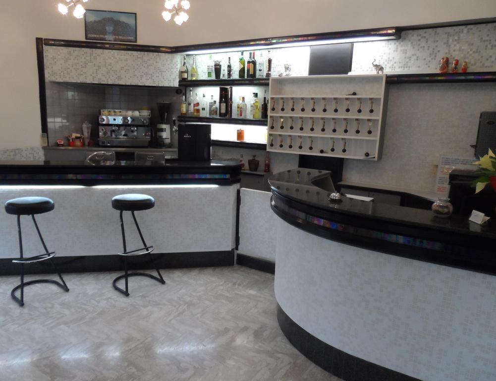 Hotel La Dolce Vita Rimini Bagian luar foto