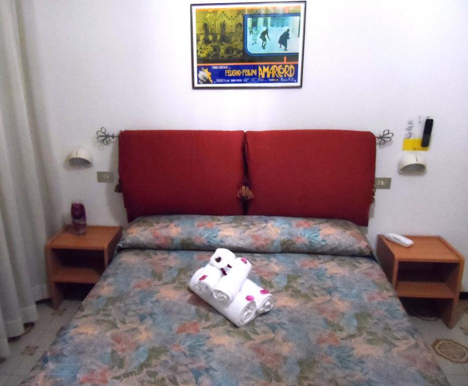 Hotel La Dolce Vita Rimini Bagian luar foto
