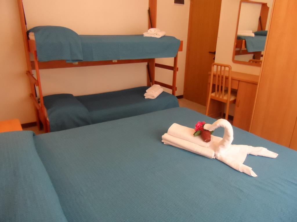 Hotel La Dolce Vita Rimini Ruang foto