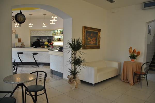 Hotel La Dolce Vita Rimini Bagian luar foto